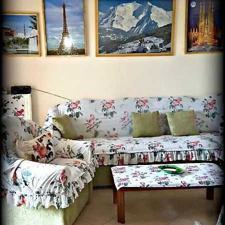 Rose Apartmán Néa Péramos